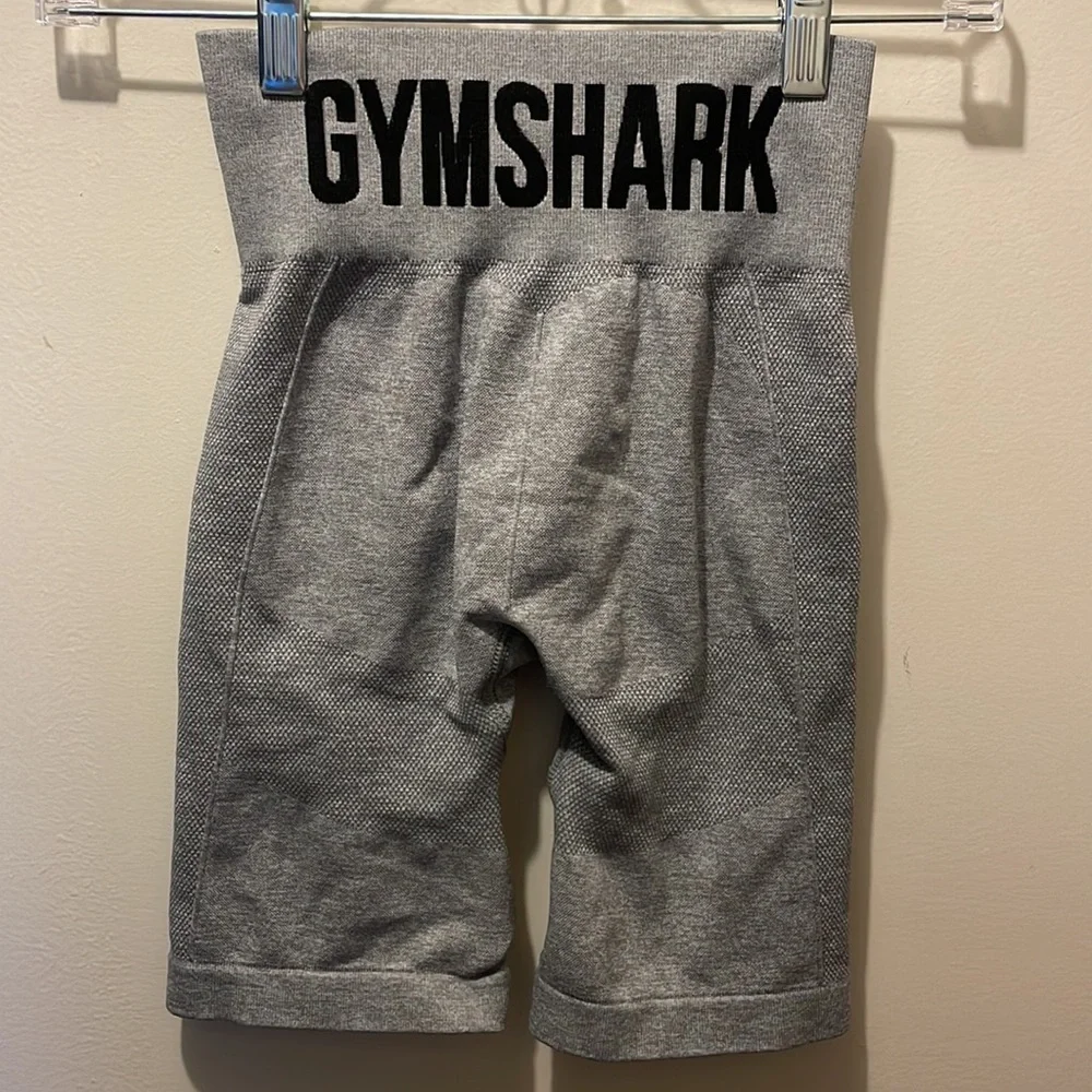Gymshark shorts - Picture 4 of 7